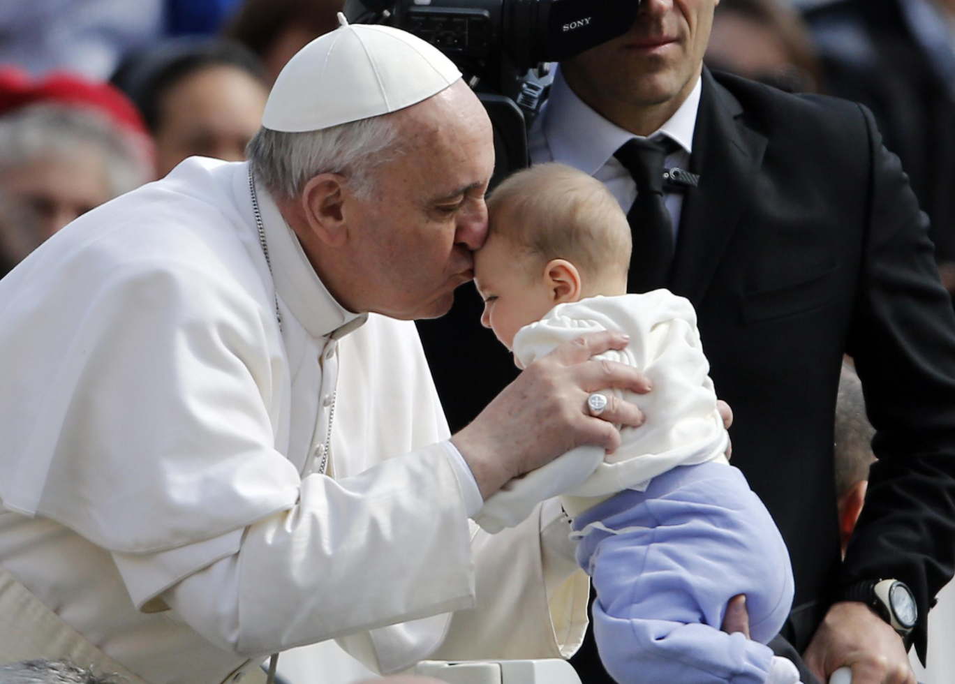 FLASH - Il Papa: «Aborto è omicidio. Sì all'obiezione di coscienza, altrimenti si diventa complici» 1